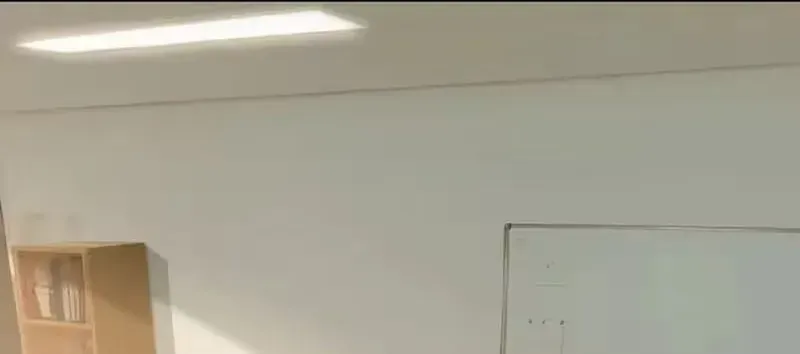 Buôn Bán Thời Tận Thế: Ta Dùng Que Cay Đổi Lấy Vàng Chap 18 - Next Chap 19